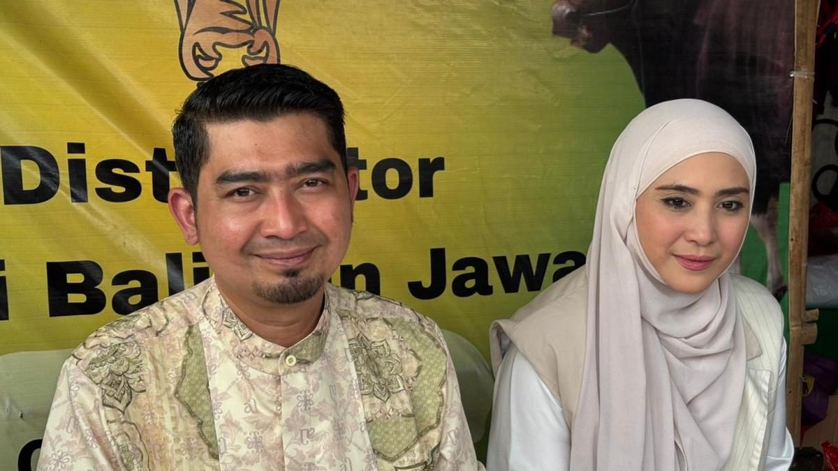 April Jasmine Bela Ustaz Solmed dari Isu dan Fitnah