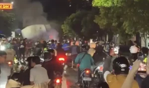Aremania Lakukan Aksi di Kantor Arema FC, Jalanan Macet Pasca Kekalahan dari Persik