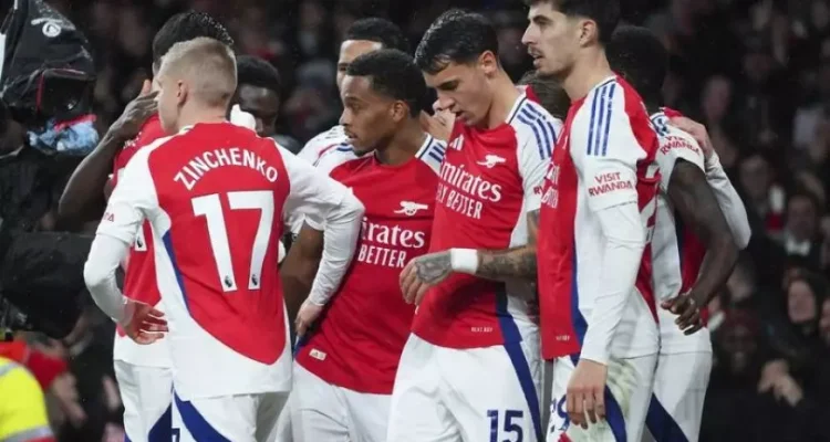 Arsenal Taklukkan Manchester United di Kandang