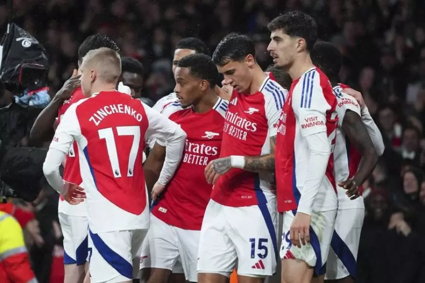Arsenal Taklukkan Manchester United di Kandang