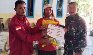 Babinsa Gantar Kawal Distribusi Bibit Padi Dukung Petani