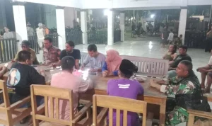Babinsa Pelda Subagja Redam Gejolak Medsos Warga Tamansari Lewat Musyawarah