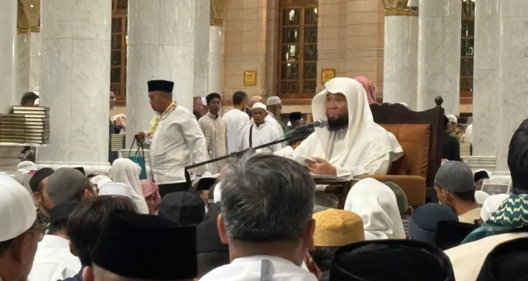 Bahasan Haji Mabrur, Jemaah Haji Indonesia Hadiri Pengajian Ustadz Ariful Bahri