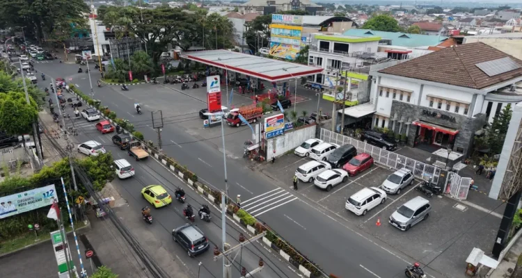 Berantas Balap Liar, Polisi dan Pemkot Pasang Pembatas Jalan di Kota Malang