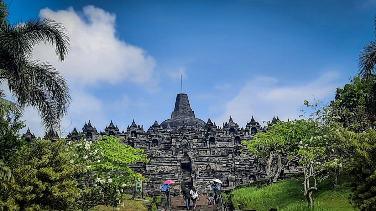 Borobudur Buka Saat Waisak 2026, Jam Operasional Tersedia