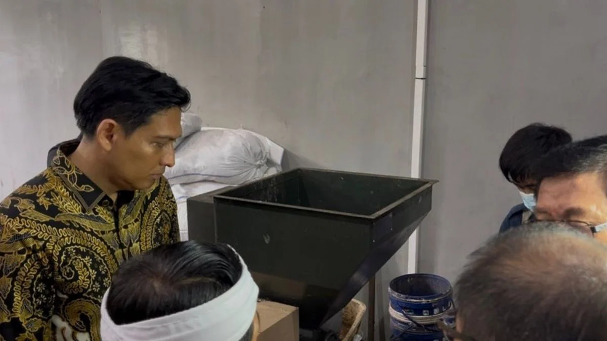 Bupati Indramayu Hadiri Rapat Koordinasi Pengelolaan Sampah di Bale Pakuan