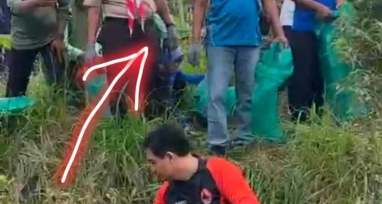Bupati Lucky Hakim Turun ke Sungai Penuh Sampah, Kadisdikbud Indramayu Hanya Diam