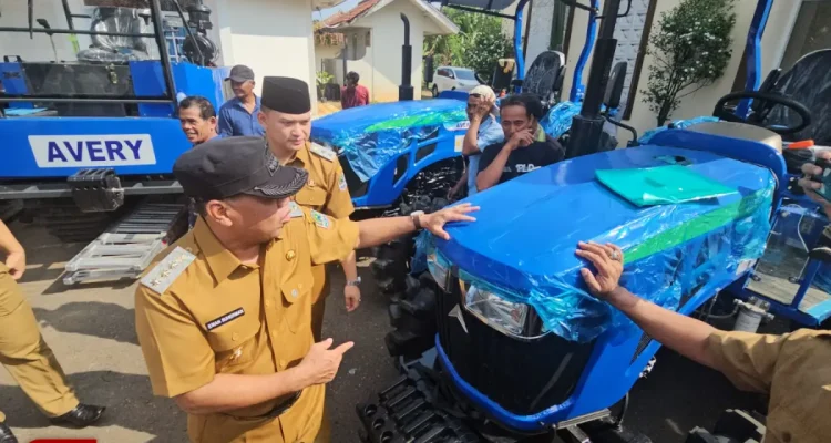 Bupati Majalengka Sebar 69 Alsintan untuk Tingkatkan Produksi Pangan dan Percepat Tanam Musim Kedua