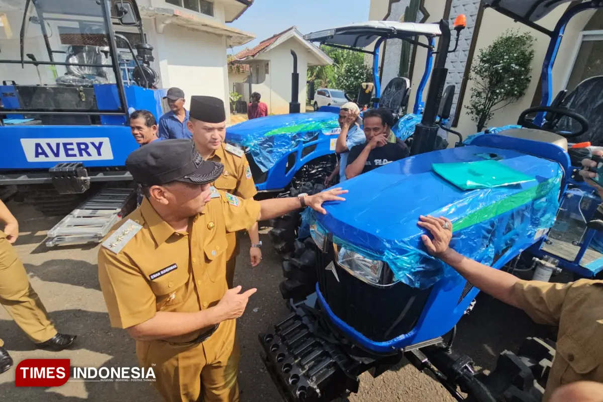 Bupati Majalengka Sebar 69 Alsintan untuk Tingkatkan Produksi Pangan dan Percepat Tanam Musim Kedua