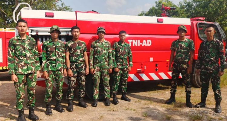 Damkar Batalyon TP 889 Berjuang Padamkan Api di Pertamina Rajaiyang