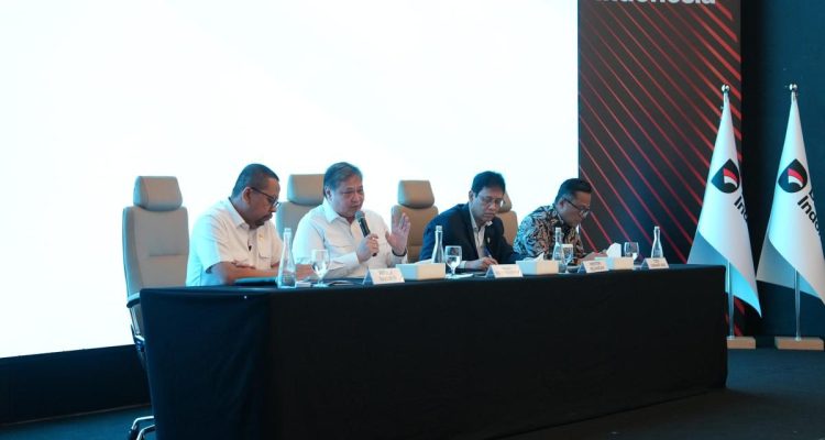 Danantara Jadi Supplier Tunggal CPO dan Batu Bara, Airlangga Tekankan Penguatan Tata Kelola