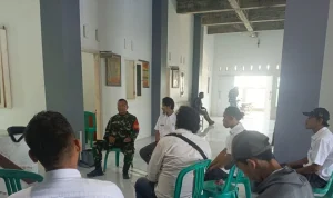 Danramil Lelea Berdialog Langsung dengan Warga Tunggulpayung Mengenai Keamanan dan Ancaman Banjir