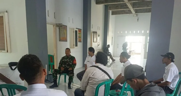 Danramil Lelea Berdialog Langsung dengan Warga Tunggulpayung Mengenai Keamanan dan Ancaman Banjir