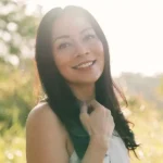 Dee Lestari Rilis Single Baru "(Jangan) Jatuh Cinta" Setelah 17 Tahun