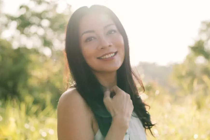 Dee Lestari Rilis Single Baru "(Jangan) Jatuh Cinta" Setelah 17 Tahun
