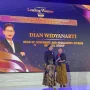 Dian Widyanarti Terima Penghargaan Indonesia Leading Women