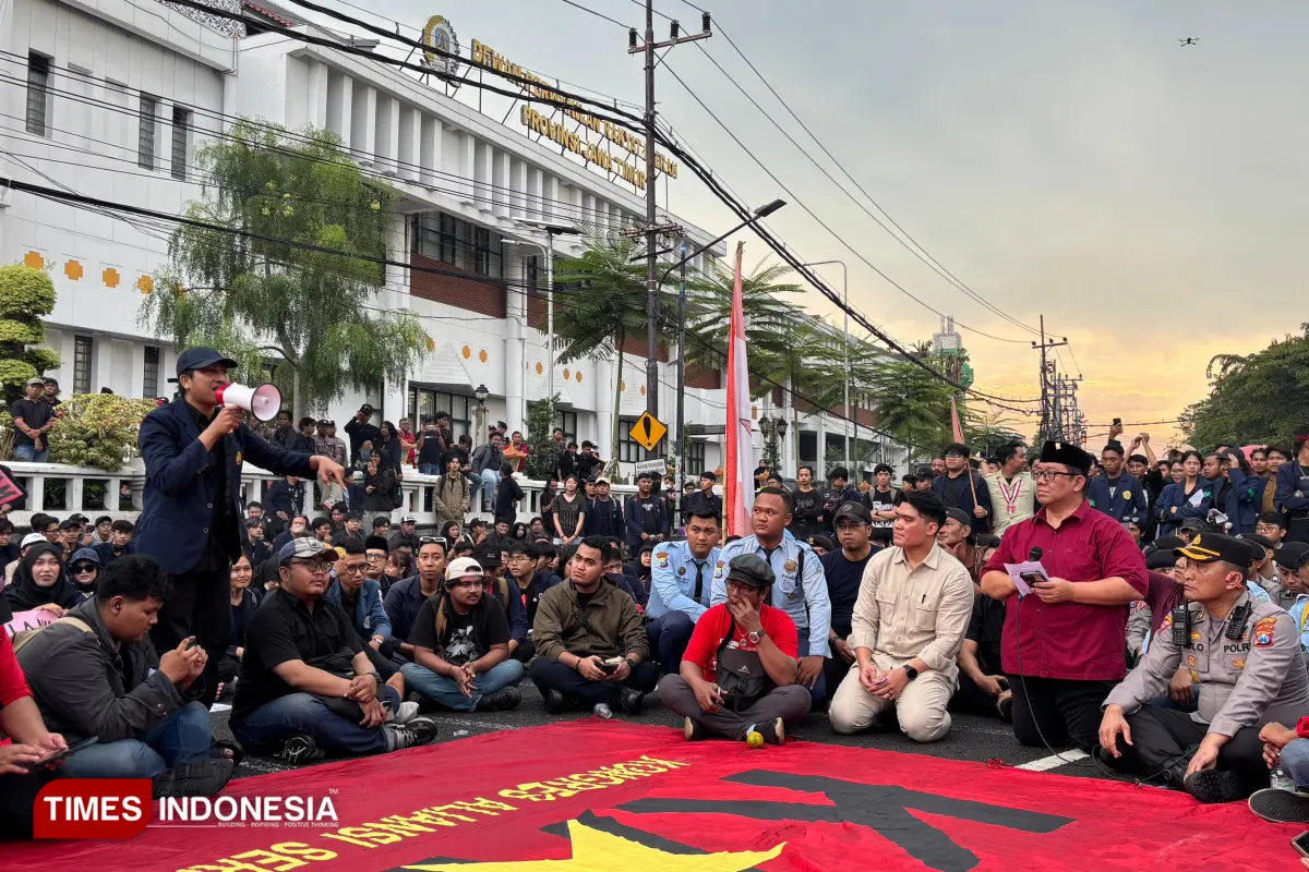 DPRD Jatim Dengarkan Aspirasi Buruh, Janji Kawal Revisi UU Ketenagakerjaan