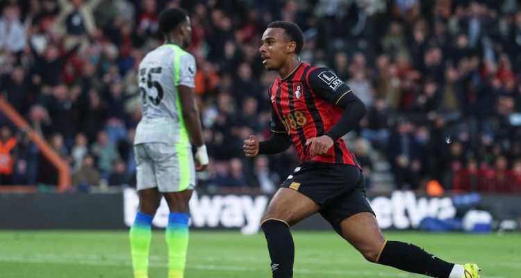 Eli Junior Kroupi Pecahkan Rekor 32 Tahun di Laga Bournemouth vs Man City