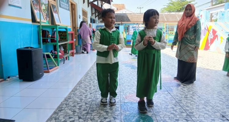 Fashion Show TK Aisyiyah Haurgeulis: Gemes & Percaya Diri, Orang Tua Terpukau