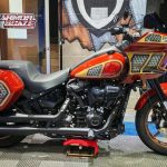 Festival Unik: Perpaduan Seni Tubuh dan Budaya Otomotif Mewah