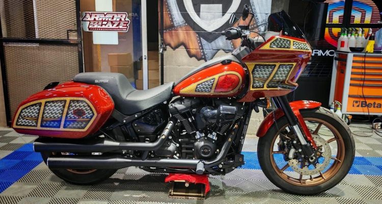 Festival Unik: Perpaduan Seni Tubuh dan Budaya Otomotif Mewah
