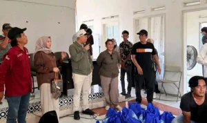 Fresha Rezkana, Anggota DPRD, Hadiri Festival Mapag Sri dan Sunatan Massal