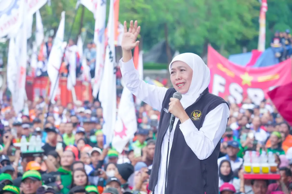 Gubernur Khofifah Berikan Kebijakan Pro-Buruh di Hari Buruh 2026