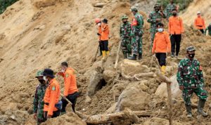 gugatan-banjir-sumatra-tak-hentikan-pengebutan-plta-batangtoru-20017 Gugatan Banjir Sumatra Tak Hentikan Pengebutan PLTA Batangtoru
