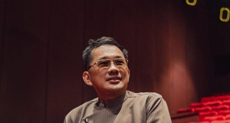 Hanung Bramantyo Tak Ingin Dipanggil Haji Karena Merasa Belum Layak