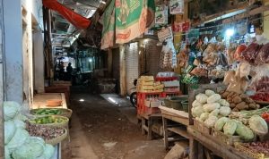 Harga Komoditas di Haurgeulis Beragam: Ada yang Anjlok, Ada yang Memberatkan Warga