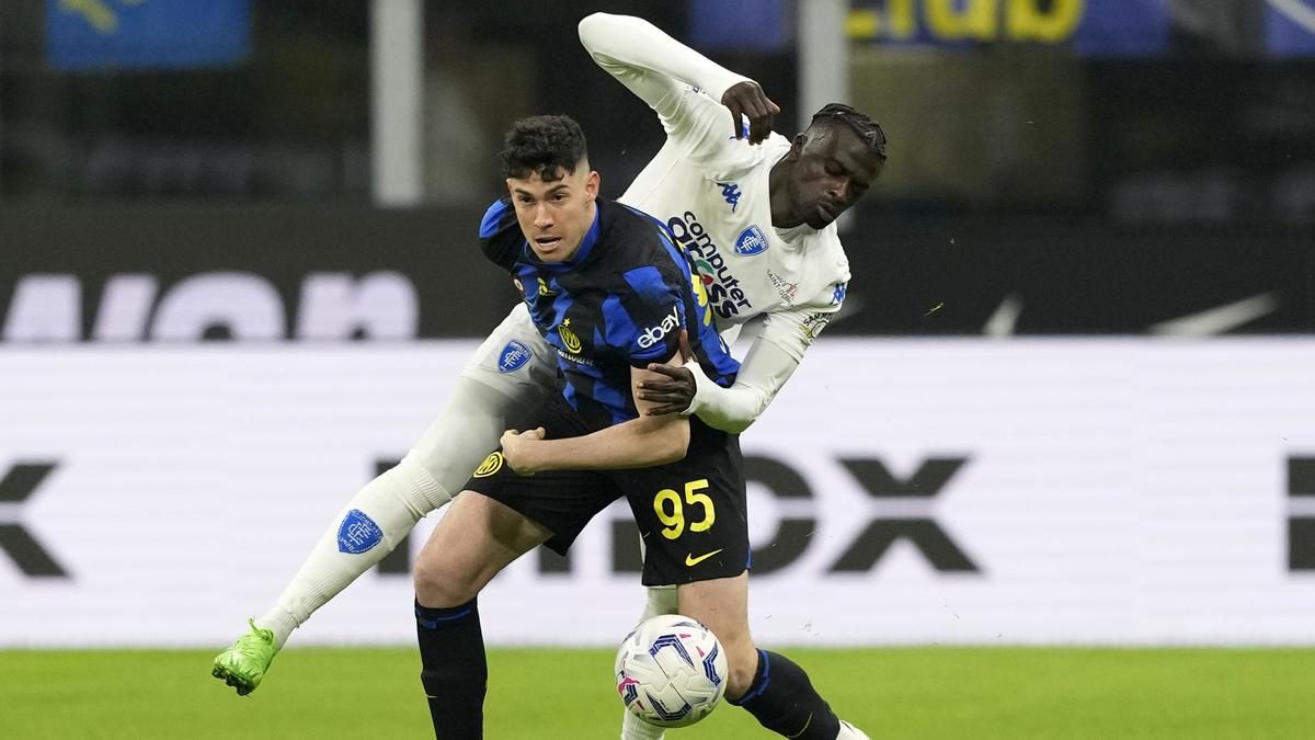 Inter Milan Tegas Tak Jual Alessandro Bastoni, Real Madrid dan Barcelona Kecewa