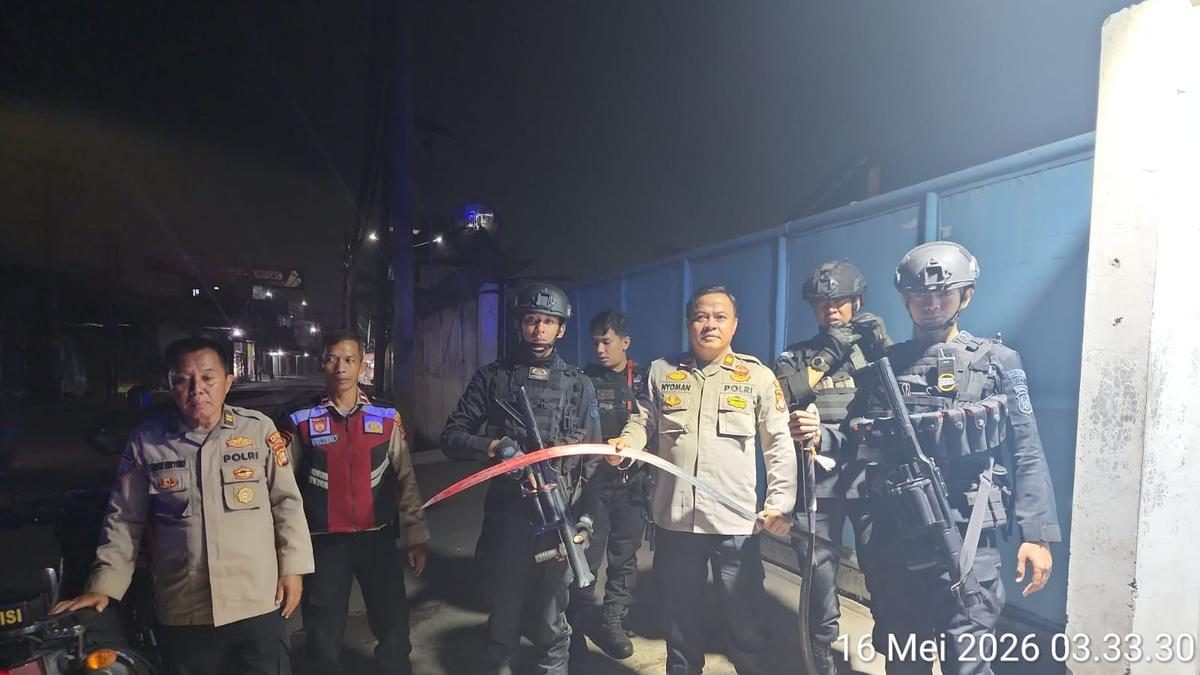 Jejak Parang Sepanjang Satu Meter di Lokasi Tawuran Kosambi