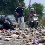Jembatan Kamal Mundu–Segeran: Hati-hati Sampah Picu Pengendara Jatuh