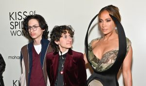 Jennifer Lopez Ubah Nama Anak, Kini Gender Netral