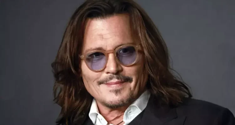 Johnny Depp Kembali Lewat Film Ebenezer: A Christmas Carol