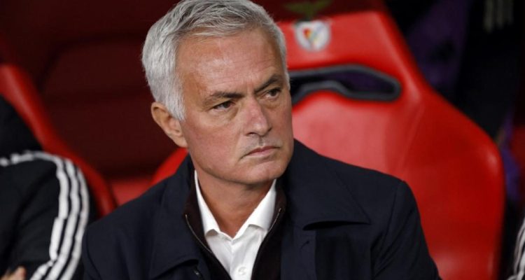 Jose Mourinho Tunda Pindah ke Madrid, Nilai Kontraknya Meroket