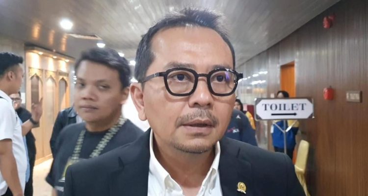 Komisi V Usulkan Kemenhub Ambil Alih Perlintasan Sebidang Kereta