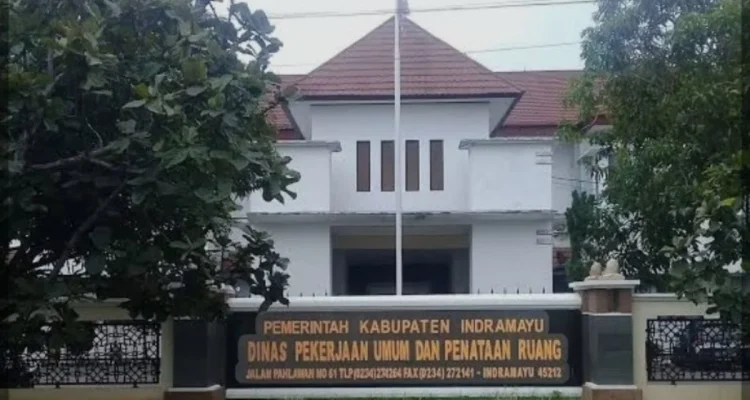 Komitmen Pemkab Indramayu, DPUPR Siap Renovasi 4 Ruas Jalan Rusak Jadi Beton