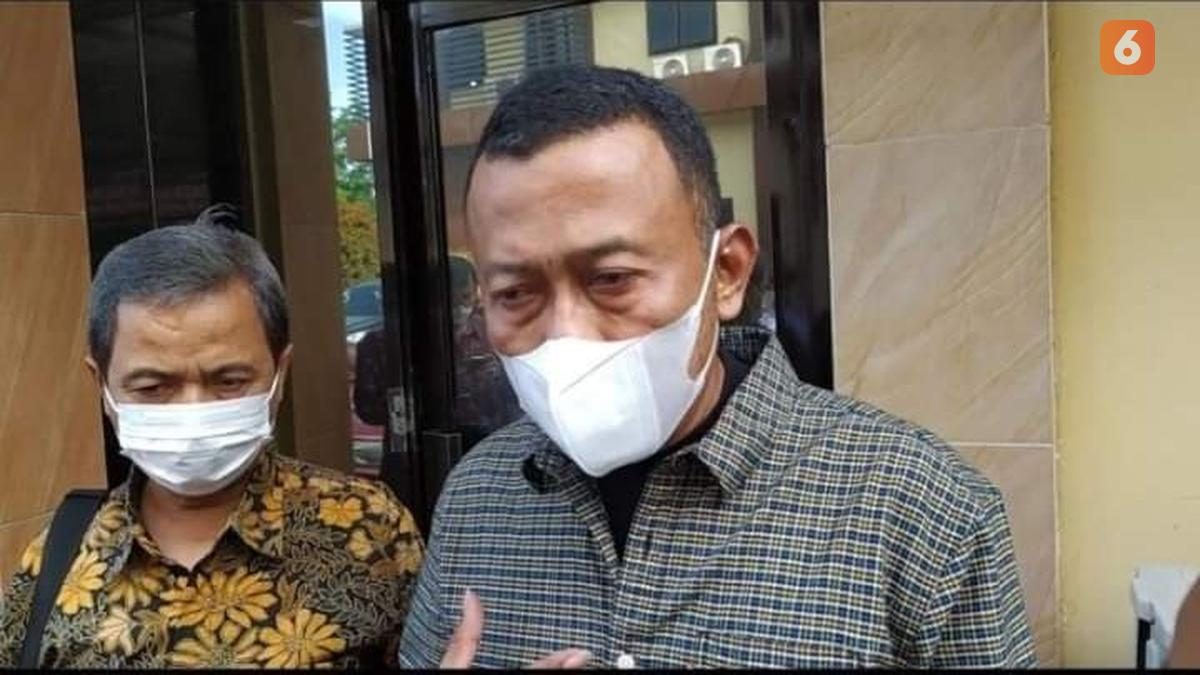 KPK Amankan Koleksi Mobil Antik Milik Bupati Nonaktif Ponorogo
