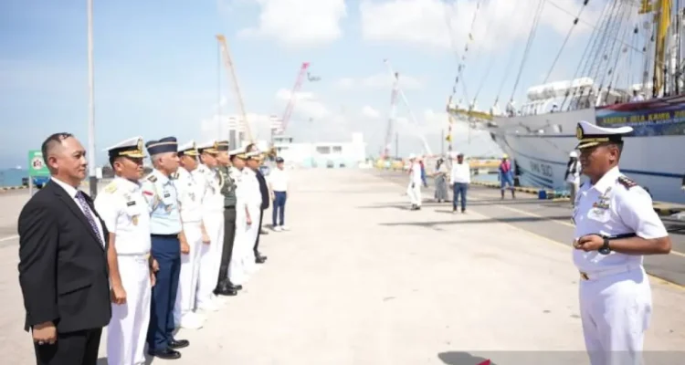 KRI Bima Suci Tiba di Singapura dalam Misi Diplomasi