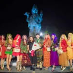 Lenny Hartono Pukau Panggung Fashion Denpasar Festival