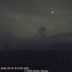 Letusan Semeru Terjadi Dua Kali Malam Ini