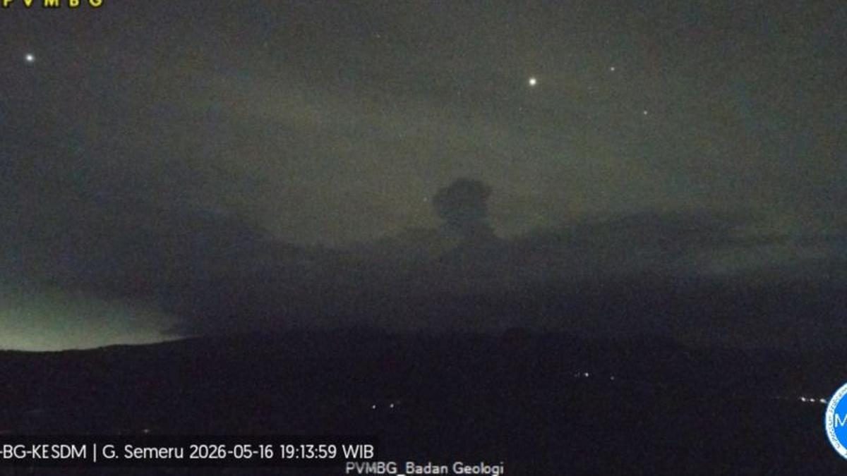Letusan Semeru Terjadi Dua Kali Malam Ini