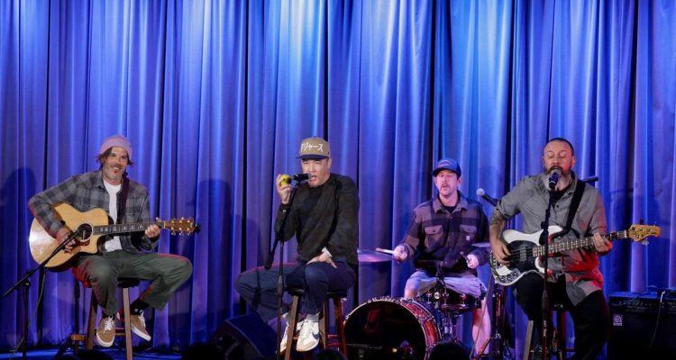 Lirik Lagu "The Reason" Hoobastank Kembali Viral dan Trending di YouTube