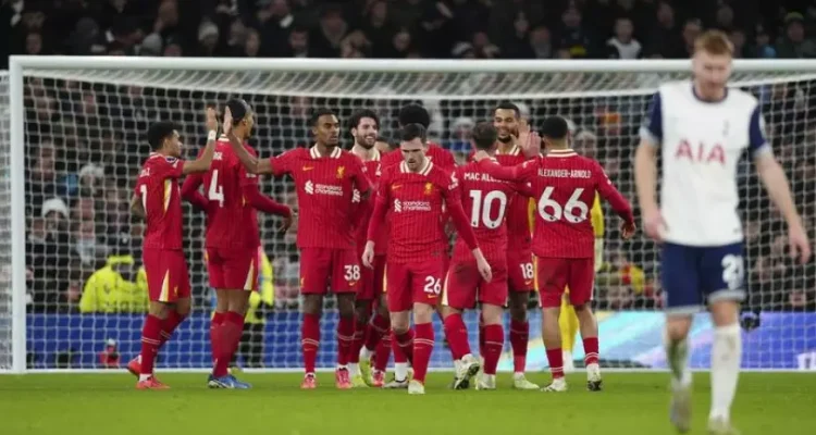Liverpool Pertahankan Posisi Puncak Klasemen Setelah Kalahkan Tottenham
