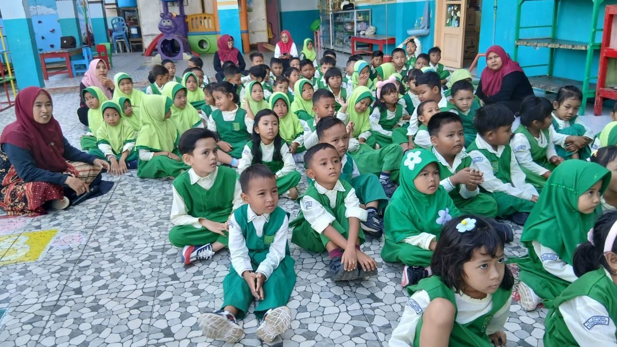Makna Kurban Idul Adha: TK Aisyiyah Haurgeulis Ajarkan Keikhlasan