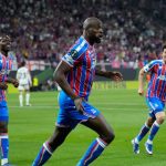 Mateta Bawa Trofi UEFA Conference League untuk Crystal Palace
