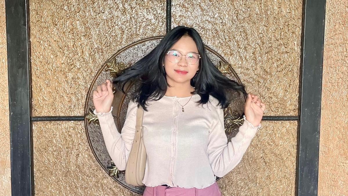 Megan Litani Merilis Lagu Romantis Kisses Hill yang Penuh Perasaan