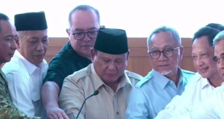 Mendagri Hadiri Peresmian 1.061 Koperasi Merah Putih