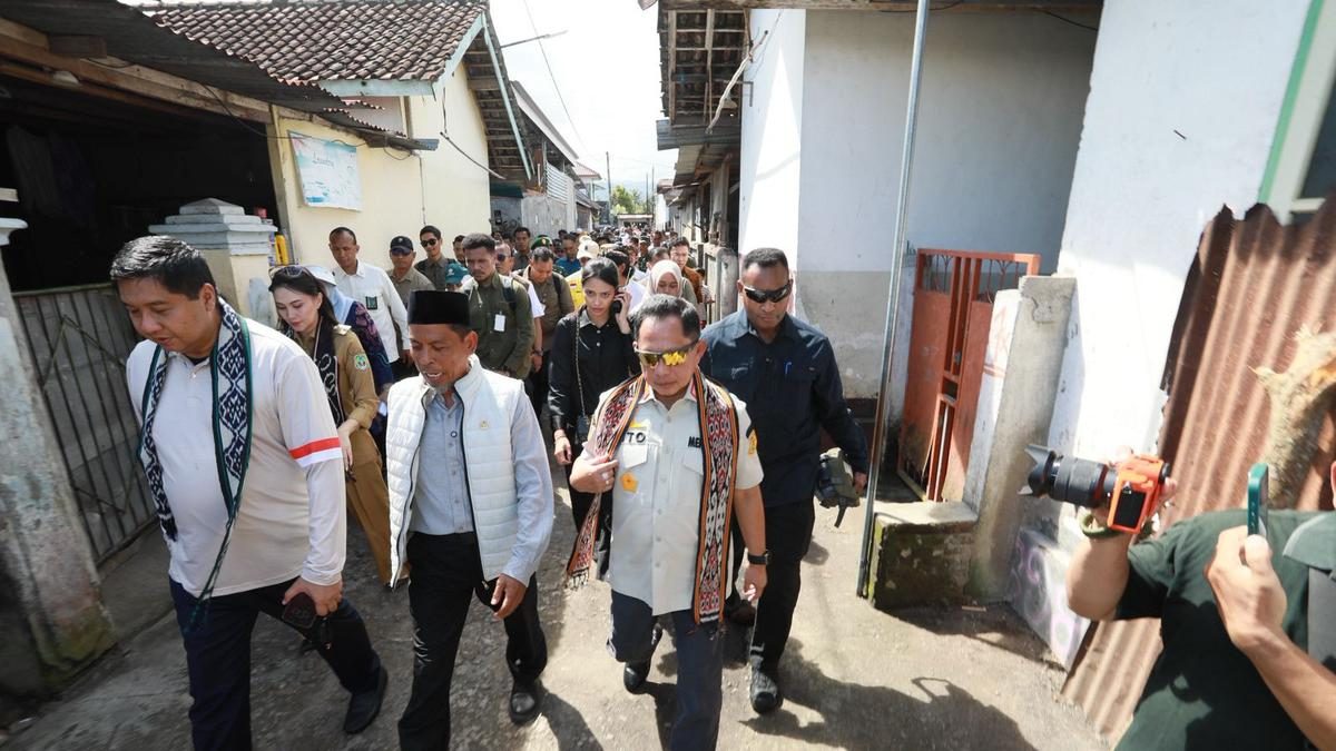 Menteri Dalam Negeri dan Menteri PKP Resmikan Program Bedah Rumah BSPS di Maluku dan Bali-Nusra